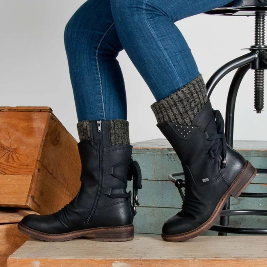 The Reeves Boots in black